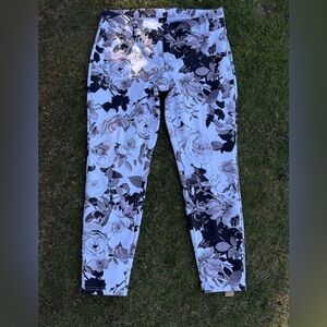 HUE floral print twill leggings - size L